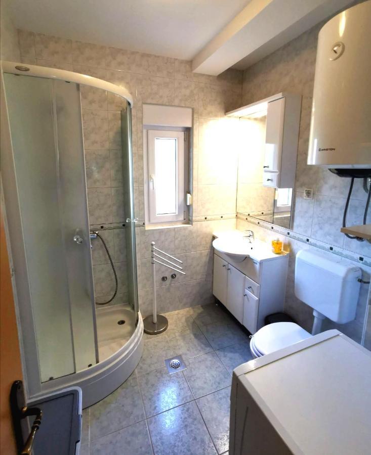 Apartment Dundo In Quiet Green Area Медулин Экстерьер фото